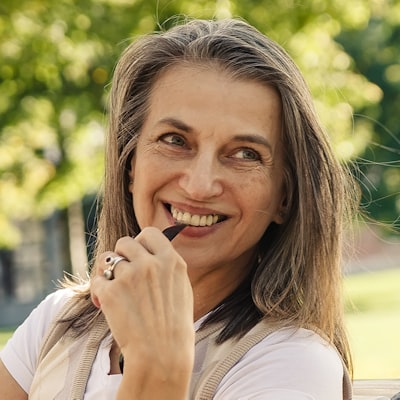 Portrait of a smiling woman outdoors